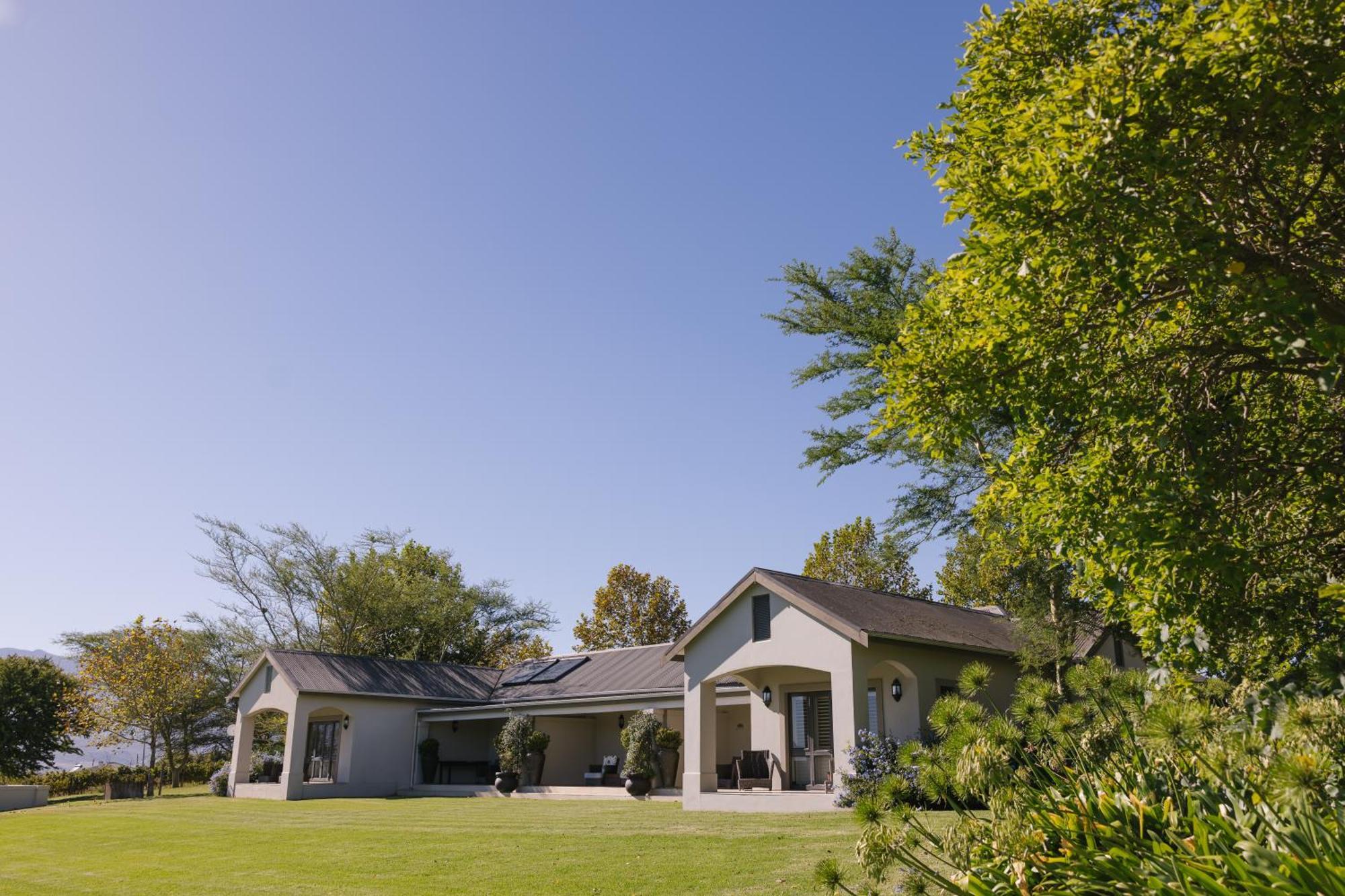 Under Oaks Guesthouse Paarl Bagian luar foto