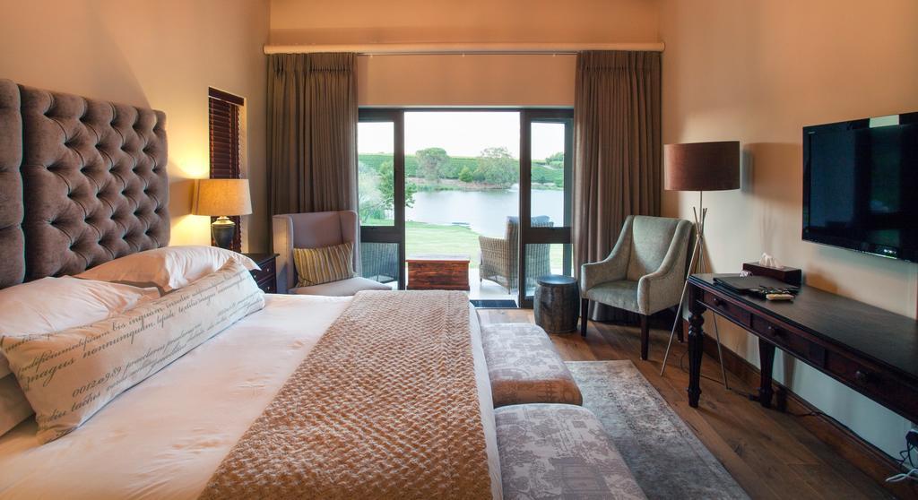 Under Oaks Guesthouse Paarl Bagian luar foto