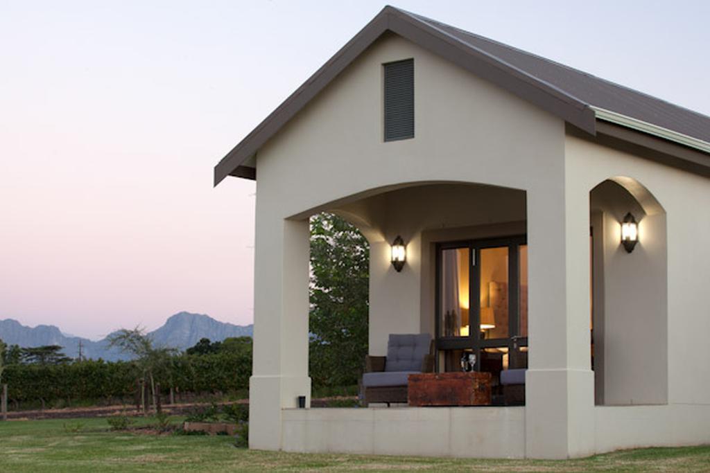 Under Oaks Guesthouse Paarl Bagian luar foto