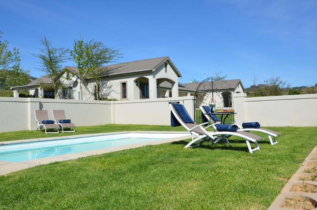 Under Oaks Guesthouse Paarl Bagian luar foto